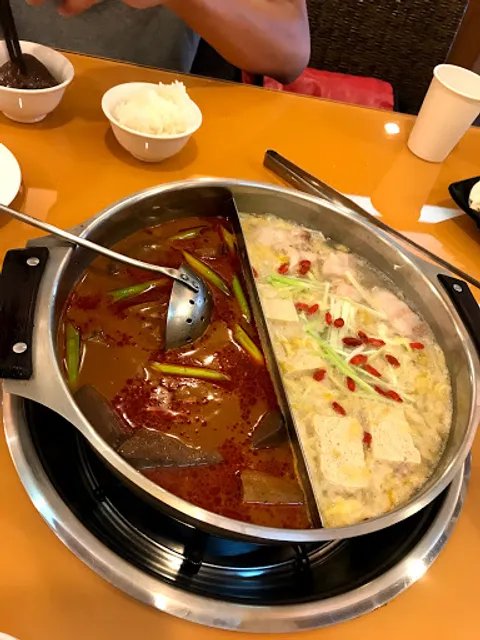 梁記麻辣火鍋專賣店