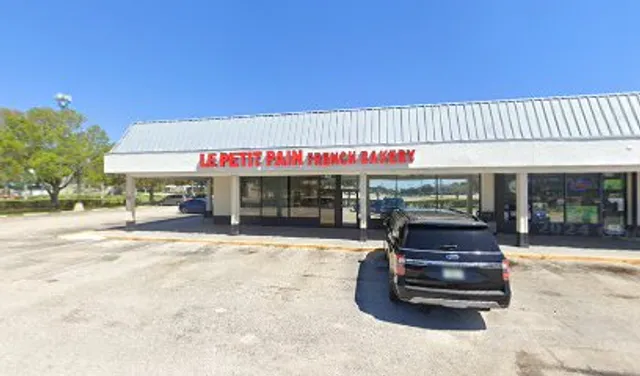 Le Petit Pain Authentic French Bakery
