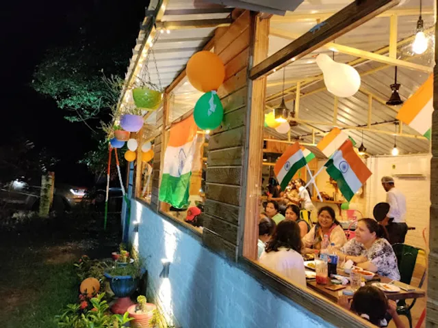 Litchi Corbett Cafe & dining