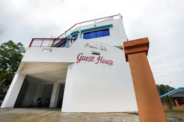 OYO 251 Fmj 28 Guesthouse