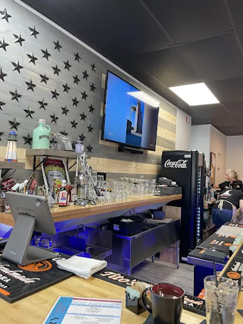 Rotary Kitchen + Bar