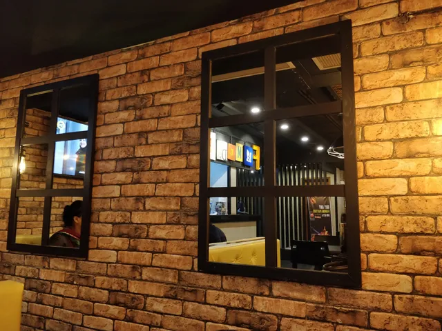 The Manhattan FISH MARKET Dhanmondi