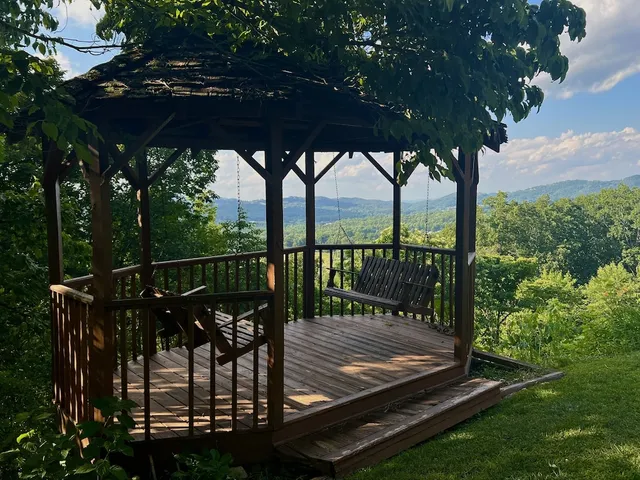 Little Greenbrier Lodge