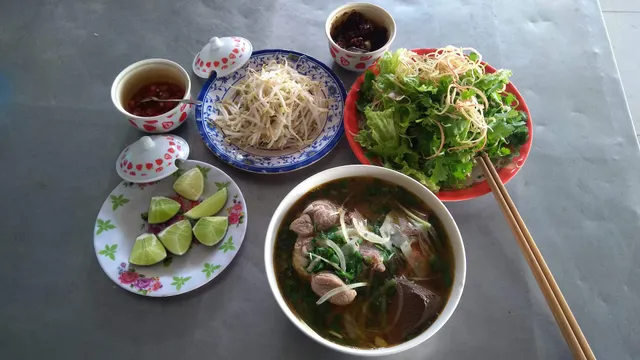 BÚN BÒ HUẾ TÝ LOAN