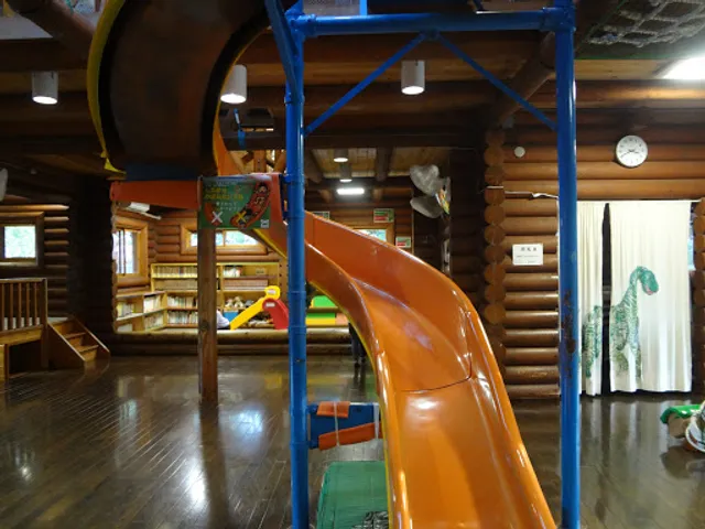 こどもログハウス（きりっ子ランド）