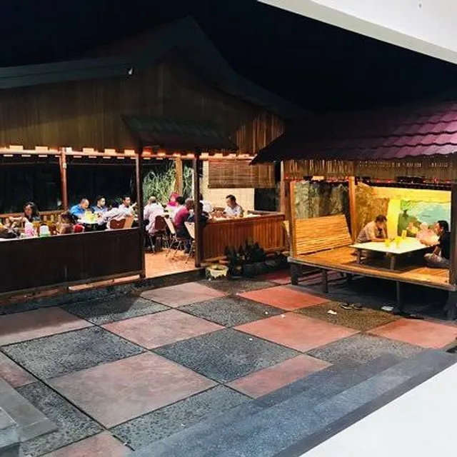 Rumah Makan Surabaya