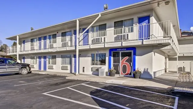 Motel 6 Green Bay, WI