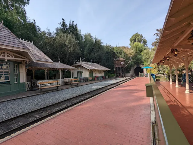 Disneyland Railroad - New Orleans Square Station
