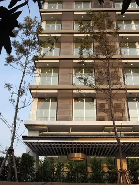 Thana Atelier Apartment