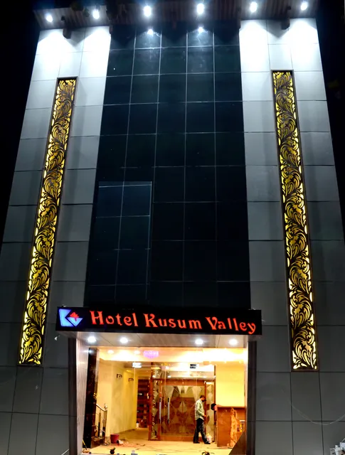 Hotel Kusum Valley and Restaurant