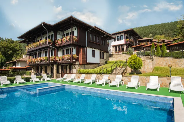 Kostadinovi Kashti Complex