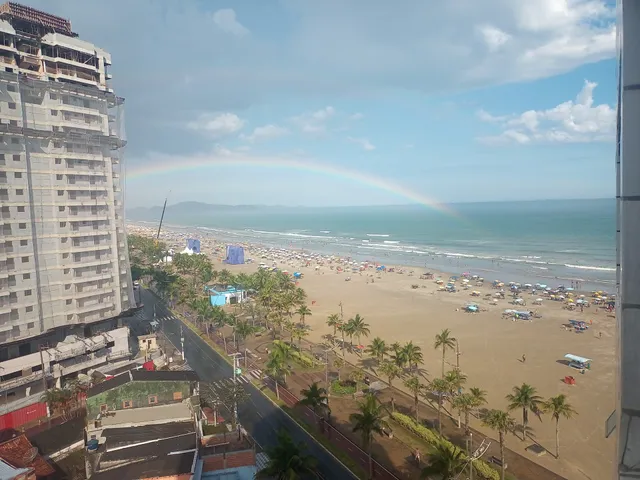 Apto Pé na Areia. Vista.mar. 02 quartos. 06 pessoas. Garagem. Wi-Fi. Ar opcional. ALUGADO ANO NOVO 2024. Não é hotel