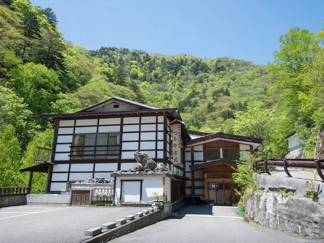 Shirahone Onsen Tsuruya Ryokan