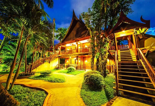 Royal Phawadee Village Hotel