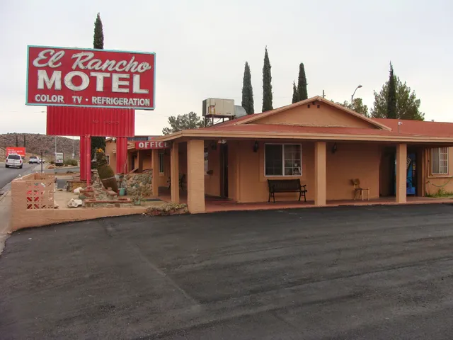 El Rancho Motel