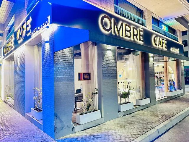 Ombre Cafe