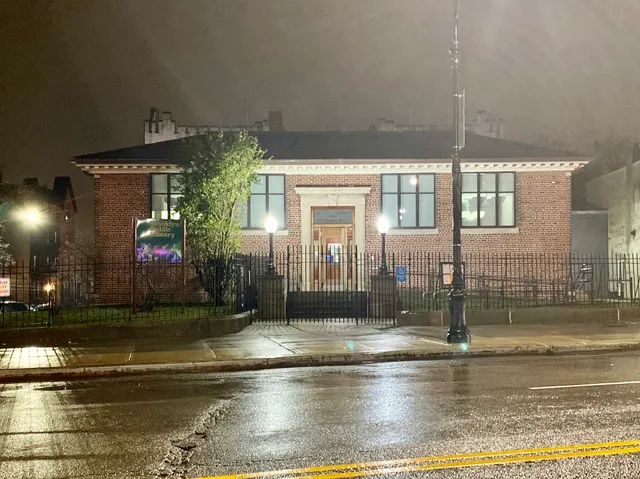 Brooklyn Public Library - Fort Hamilton Branch