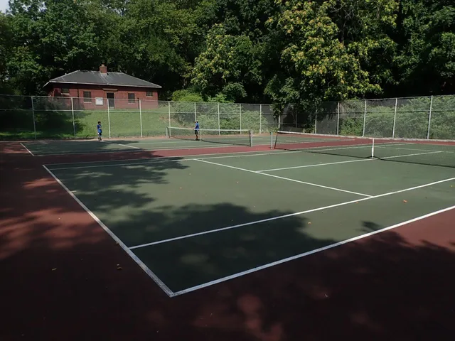Forest Park Tennis Courts