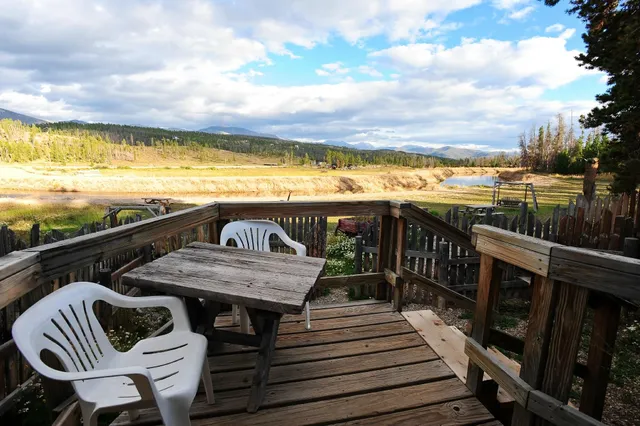 Mountain Lakes Lodge