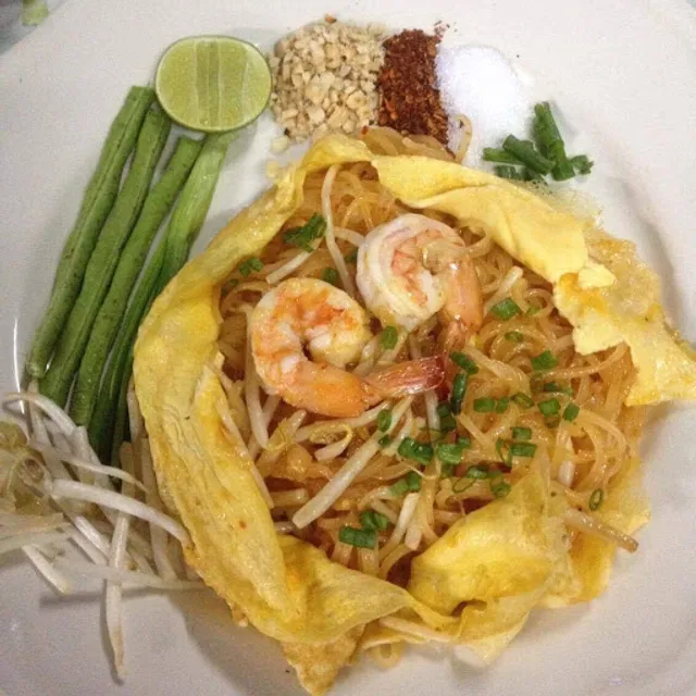 Pad thai