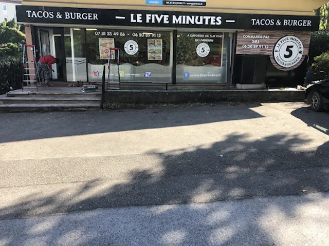 Le Five Minutes