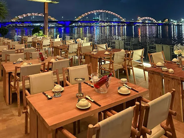 The View - Yacht Restaurant Da Nang