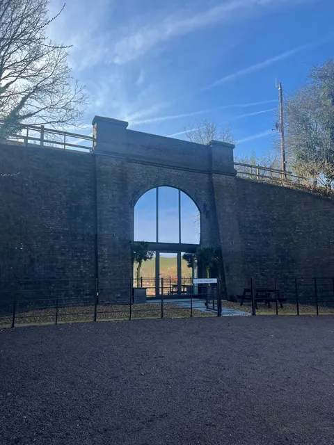 Bridge Lake Farm & Fishery
