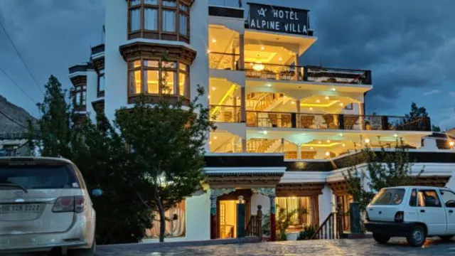 Hotel Alpine Villa