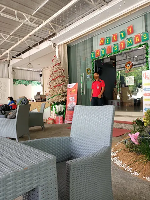 Miss Pink Kitty Cafe And Shop