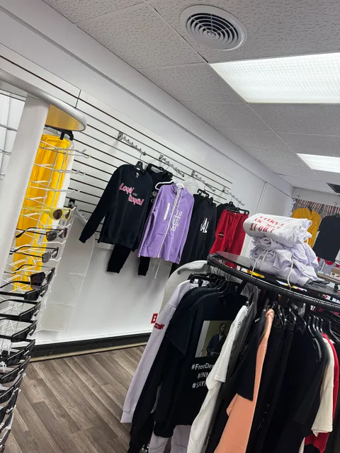 BLOOMINGTON FASHIONS