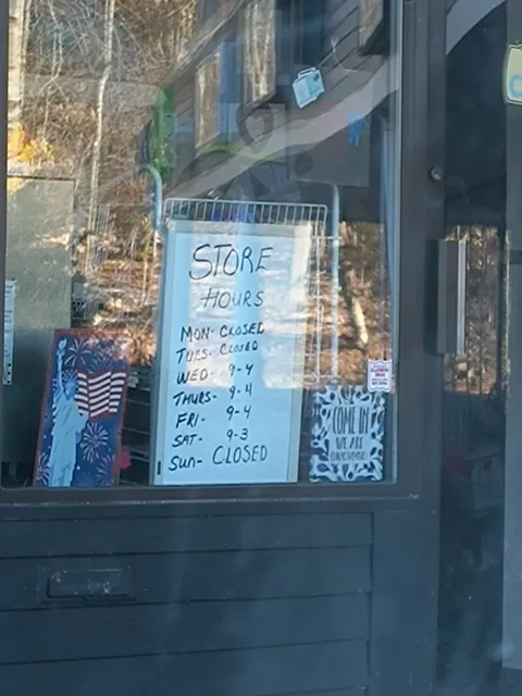 Second chance consinments & treasures