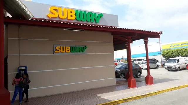 Subway | Villa Lucre