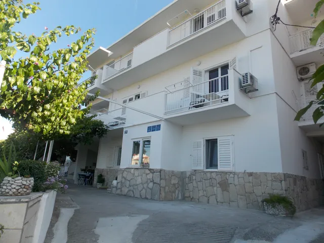 Apartmani Nikola Škarica
