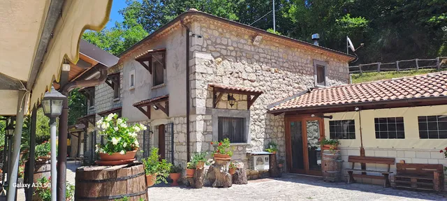 Agriturismo La Roccia