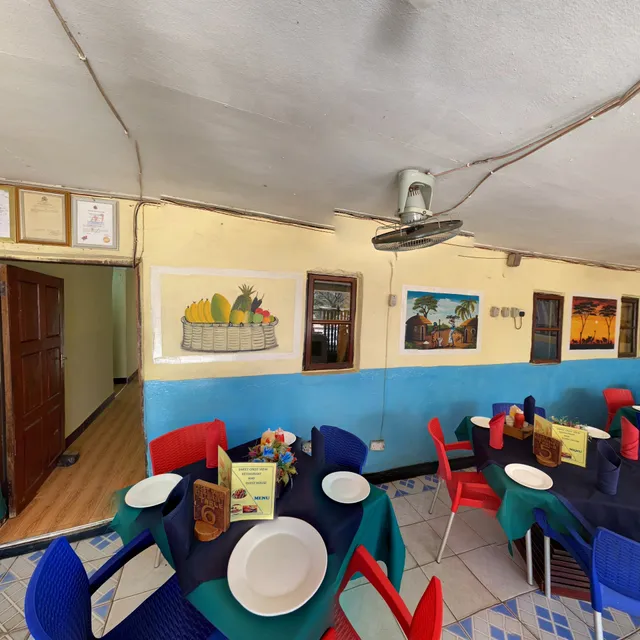 Crestview Guest House Restaurant and Take Away