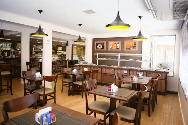 Iraci Cafe & Patisserie