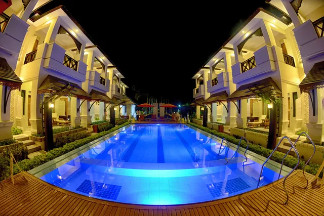 Shwe Taung Tan Lake View Hotel