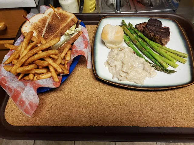 BUMP'S GRILL TAVERN, HOME OF THE LIARS CLUB