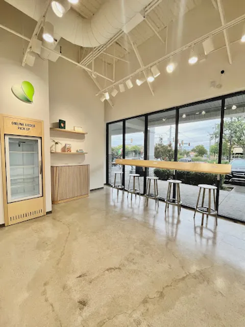 Pure Green - Juice Bar Buckhead Crossing