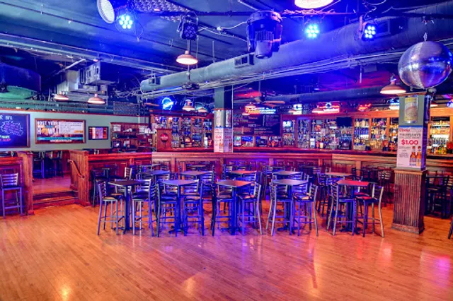 Howl at the Moon Indianapolis