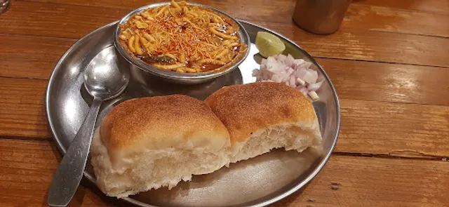 Mamledar Misal