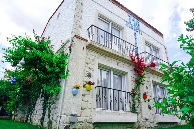 716 Alaçatı Otel