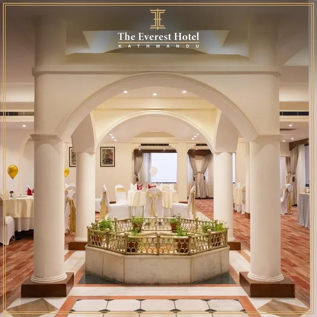 The Everest Hotel