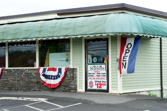 Four Seasons Wine & Liquor