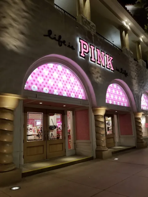 Victoria's Secret & PINK