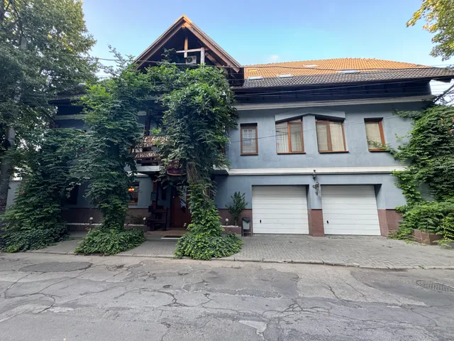 Art-Rustic Boutique Hotel