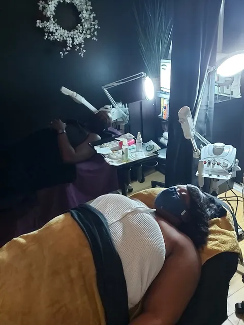 Melanin Rose Beauty Bar