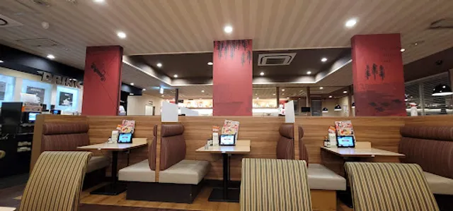 ガスト 自治医大前店