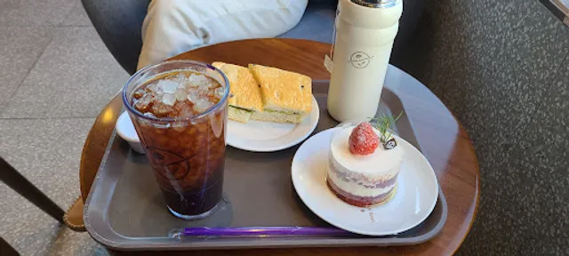 The Coffee Bean & Tea Leaf