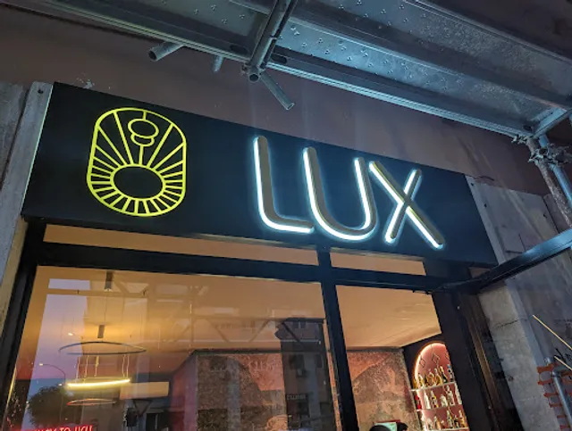 Lux Cocktail Bar